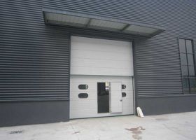  浙江工業(yè)提升門廠家,全國(guó)免費(fèi)上門安裝服務(wù)！【廣州奇翔】